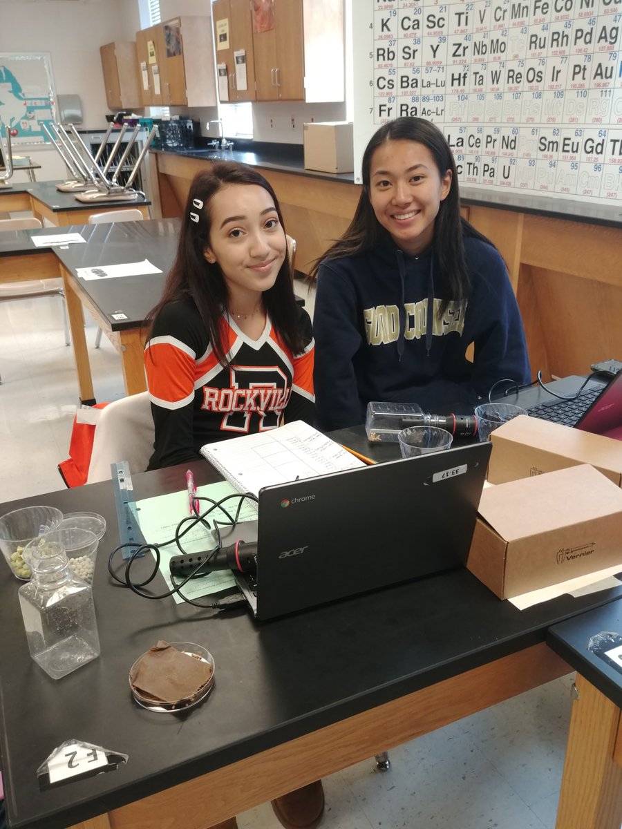 Students investigating factors that affect cell respiration in germinated seeds....and worms! 
#RHSworms #nowormswereharmed
#theRockvilleWay
<a href="/PrincipalRHS/">Rhoshanda Pyles</a>