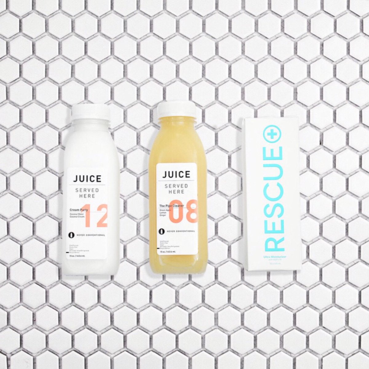 Friday #mood ⚡️
It’s all about self care &amp; putting yourself first.
#rescueskin #makeitcount