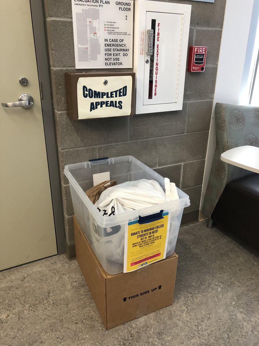 MiramarReact's tweet image. Happy Friday! Take some time this weekend to declutter and gather donations for Miramar students in need. 😊🎒🥫 Let’s fill these boxes again!