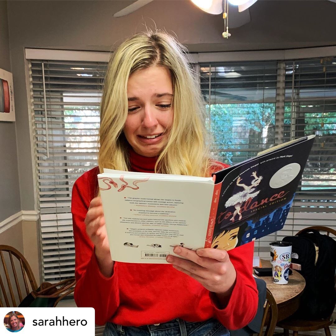 marksiegelbooks's tweet photo. 💔 our book has touched lives.
(1 if 2) Thank you for posting this about Emma and #ToDance 😭🌟😊💚
“When the author of the most influential book in your young life sends you a signed copy of the special edition at the time you most need someone to cheer you on. ...” https://t.co/umfgys5u6V