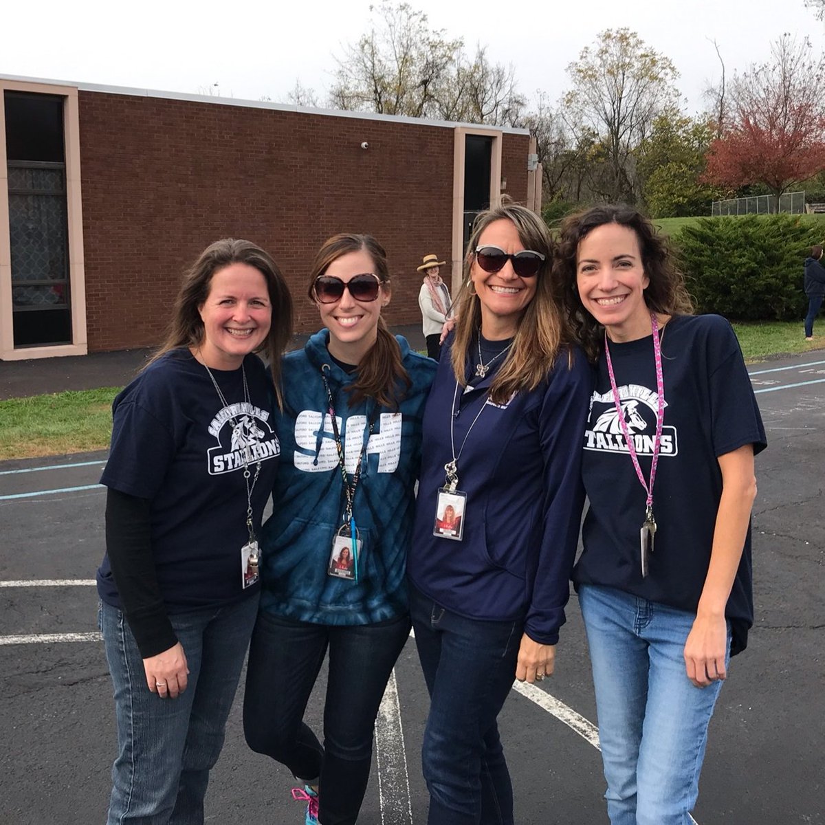 What a great day with these wonderful 1st grade friends.   Race for Education!  💙💙
<a href="/SASD_SalfordHil/">Salford Hills Elem</a> 
@MrsClemmerRm11 
<a href="/JackieKulp13/">Jackie Kulp</a> 
<a href="/maraschiellom/">Michelle Maraschiell</a>
