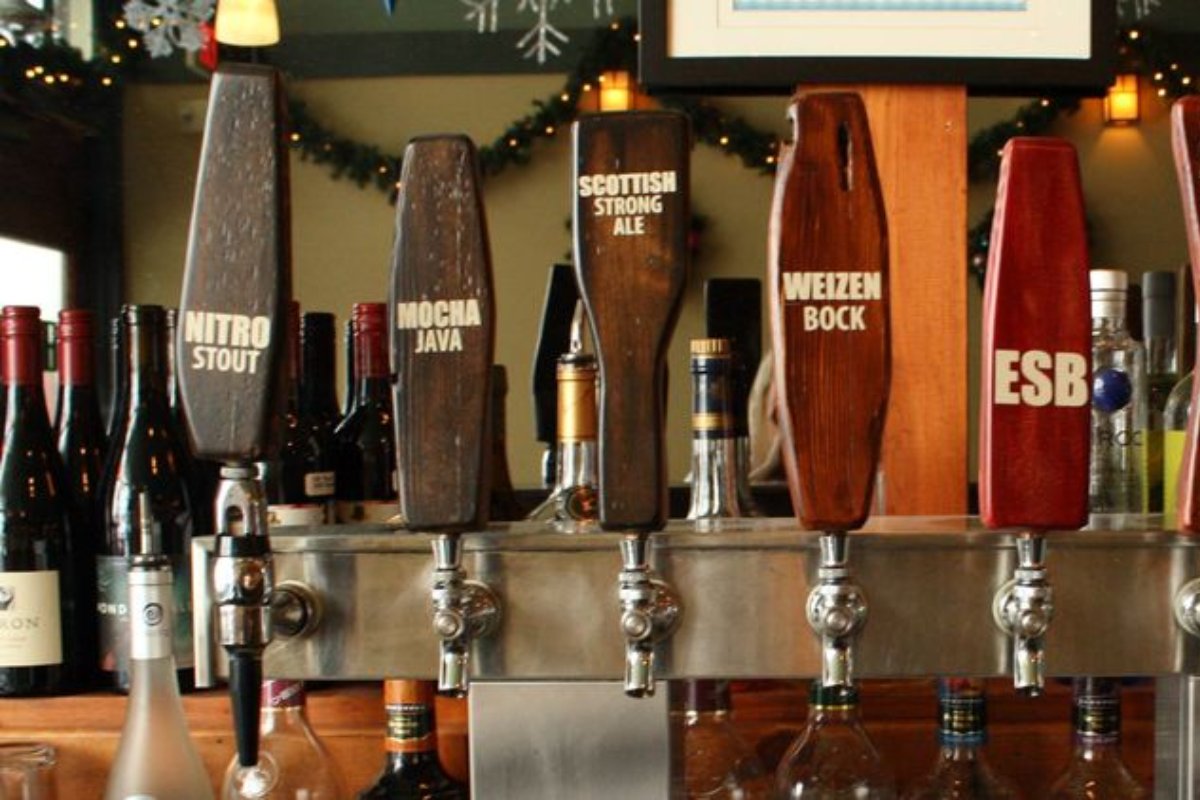 JamesportBrew's tweet photo. Consider this a little tap on the shoulder to nudge you in the right direction. https://t.co/PJivHqHfYL