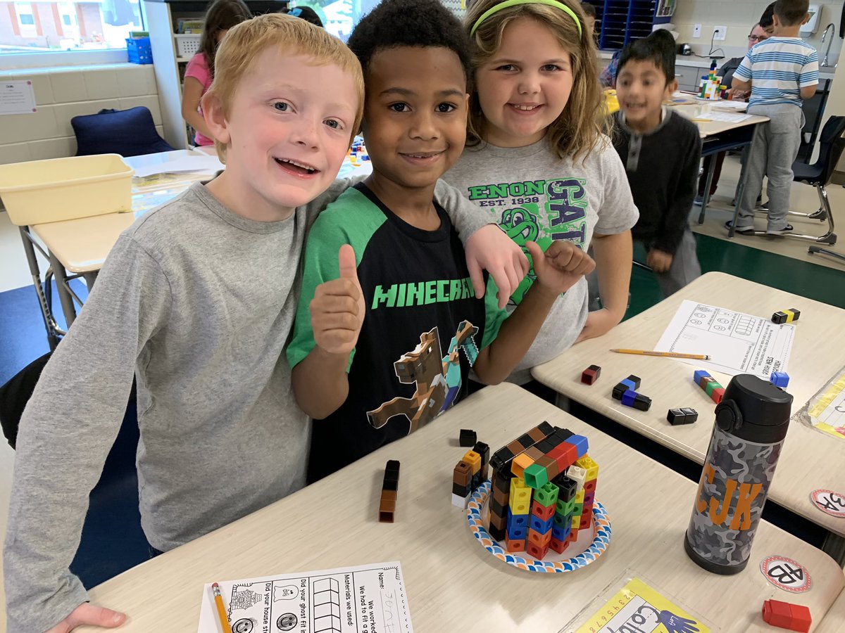 katherine_wacks's tweet photo. Working together to build a haunted house to fit their ghost! @Enon_Elementary #enonrocks https://t.co/XKEZL4VVCs