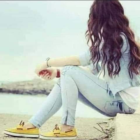 مزاجي راقي كالنجوم في السماء أكتب مايروق لي لا اتصنع شخصية أحد وجودي بتويتر مجرد فراغ او

فضول لمعرفة كل ماهو جديد فأنا لااكتب لانتظر إعجاب او كلمات لطيفه من أحد فبداخلي هموم وأفكار

تفوق خيالكم لم أشارك لجذب شاب فأنا قنوعه أملك قلب أبيض كلماتي هذه تفسير لمن يخطأ الظن بي

- Rasha