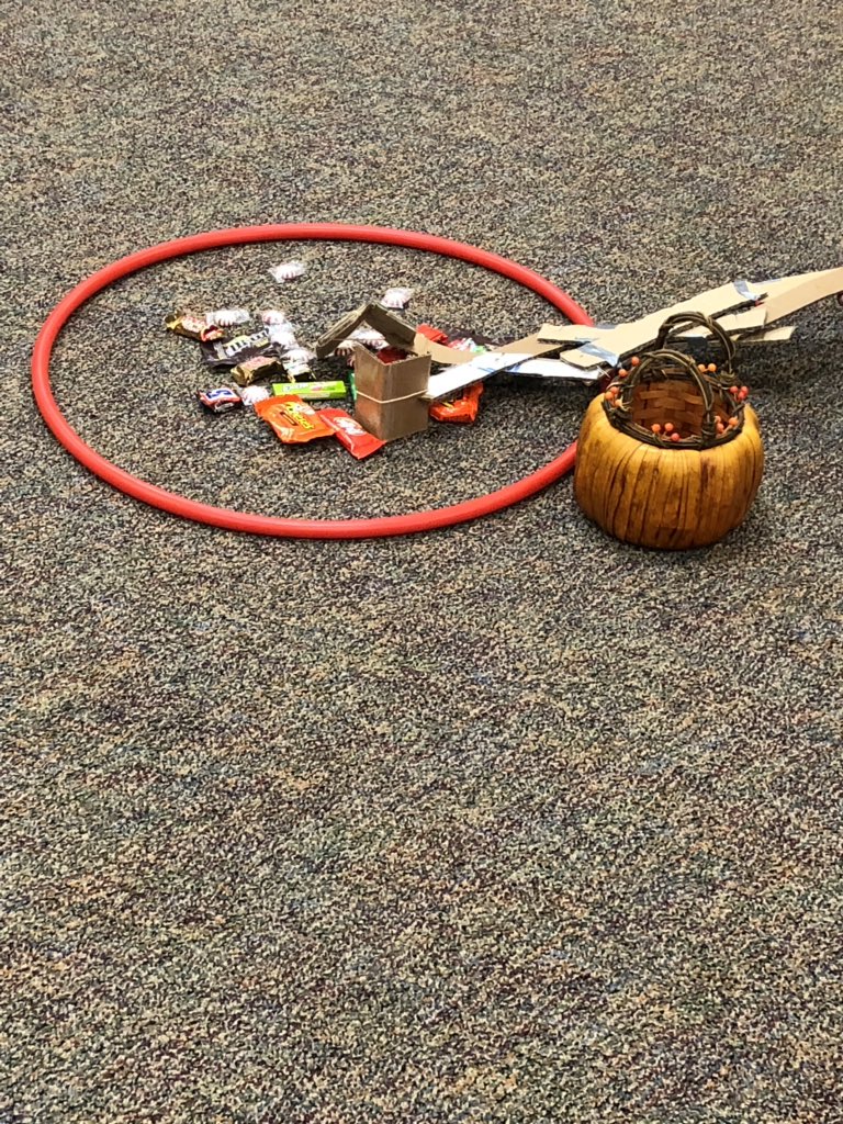 thatrunnerteach's tweet image. Excited to start one of my favorite STEM projects tomorrow! The students work together to make a Halloween candy grabber to pick up as much candy as possible in 30 seconds! Last years results below! #bakeruTech #thrivein375