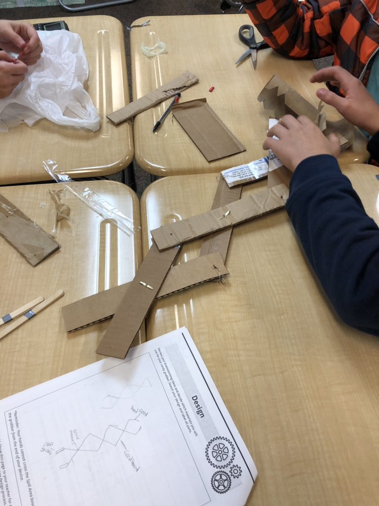 thatrunnerteach's tweet image. Excited to start one of my favorite STEM projects tomorrow! The students work together to make a Halloween candy grabber to pick up as much candy as possible in 30 seconds! Last years results below! #bakeruTech #thrivein375