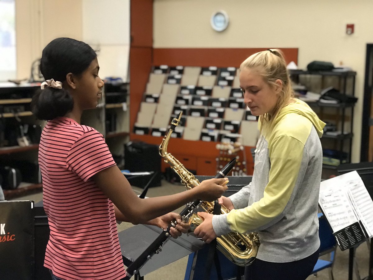 EvergreenMiddle's tweet photo. Mix-it-up Friday:   To go along with @eagles_ems and the community-building we had planned for today, the students became teachers.    8th graders had to teach each other a different instrument (sanitized, of course.). https://t.co/sRw0EcV7vR