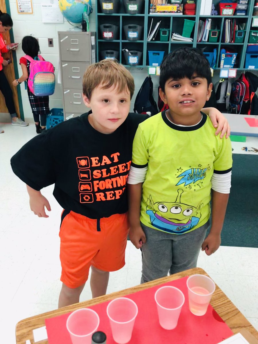 classactexplore's tweet photo. Program Day #2- student partnered up to see what happens when we put candy corn in different liquids! Getting into the Halloween spirit! #AutToBeHere @CPES_Cheetahs #championcheetahs #teamexploration #minimentors
๐ฌ๐งฉ๐๐ https://t.co/8QFeEdUoxG
