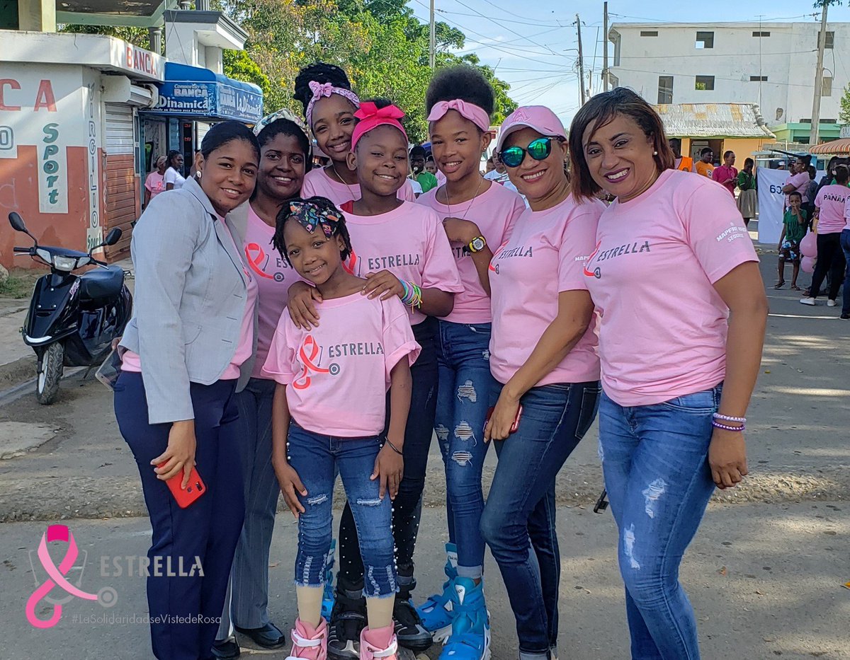 #CementoPANAM se viste de rosa para celebrar su tradicional caminata “Huellas Rosa” en apoyo a la #LuchaContraelCancerdeMama. Recorrimos las calles de Villa Gautier para promover el valor de la vida y la sensibilización de las mujeres y hombres de la comunidad.
#GrupoESTRELLA