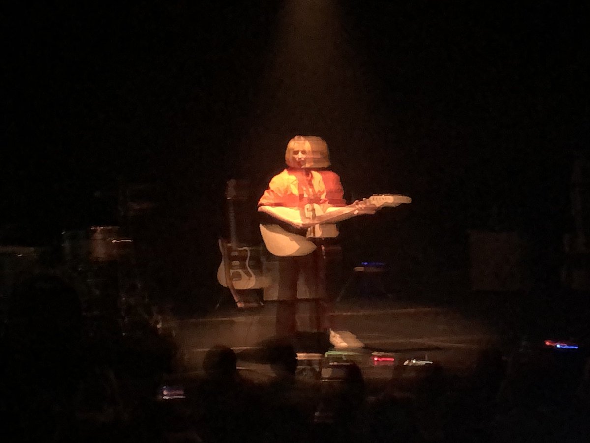 voicefranta's tweet photo. I definitely wasnt bored during @TessaViolet her concert thats for sure https://t.co/f0d3ErVbRi