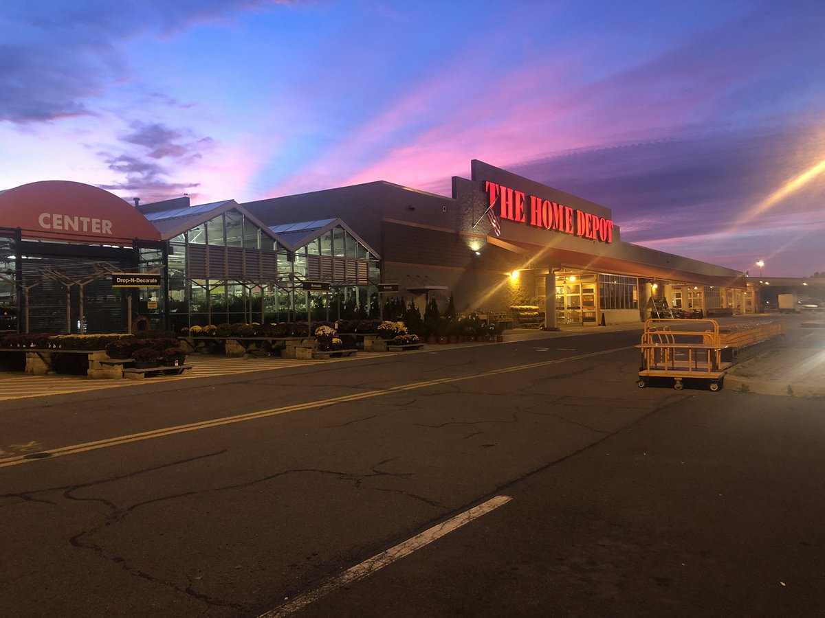 The sky was stunning this morning <a href="/thdstore4118/">THD STORE 4118</a>