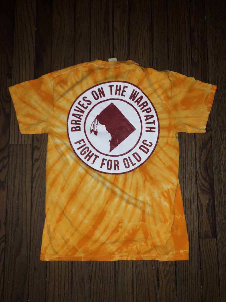 Dean_J6's tweet photo. They might suck. But at least you can look good while they do. #nativedc #HTTR #hailtotheredskins #fightforolddc https://t.co/5i8jt2kfXL