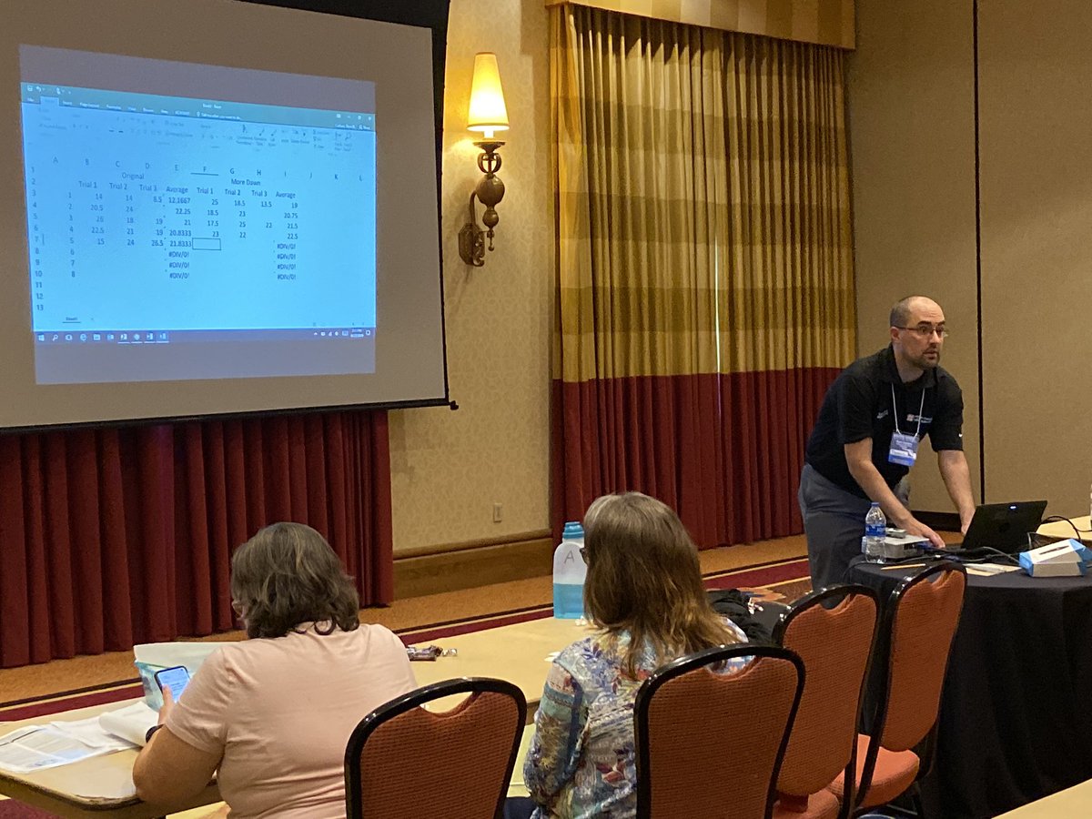 KevinThomasOCPS's tweet photo. @KimSeaver_OCPS and @RyanCarlsonOCPS sharing the excitement of #bubblelab with teachers from around the state. Great group! @fast_science @OCPSnews @CDLocps @DaveGorham_OCPS https://t.co/9F3KzPcuUO