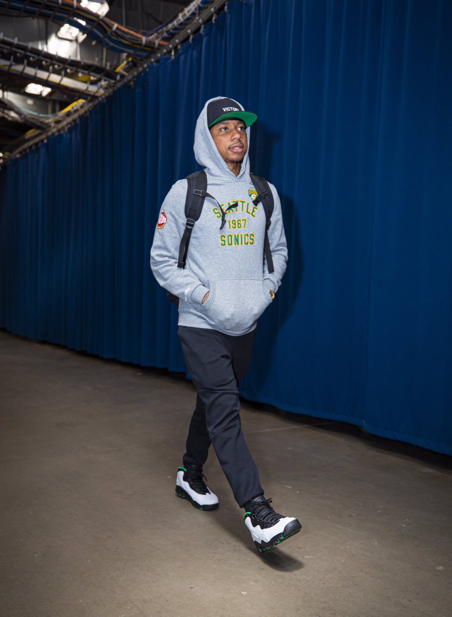 SEATTLE IS A BASKETBALL CITY. BRING ‘EM BACK.