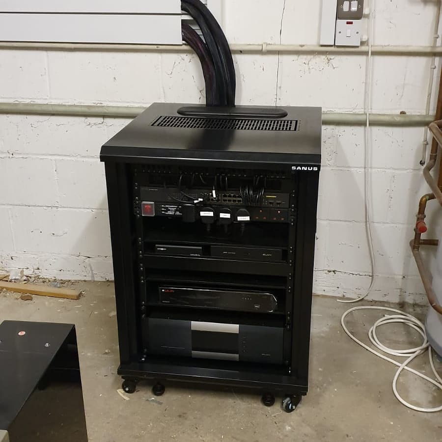 LinkItUK's tweet image. Work in progress rack installation in garage cctv, 6 zone audio @elanhomesystems control system .
#smartheatingsystem  #renovation #technology #interiordesign #wokingham #buildingproject #comingsoon  #avtweeps  #builditlive  #uklilin #appletv #alexa #avtweeps #hamsteadheath