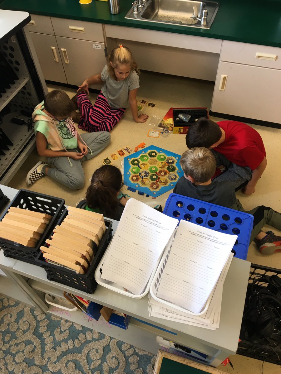 Mr. Straub tweet media