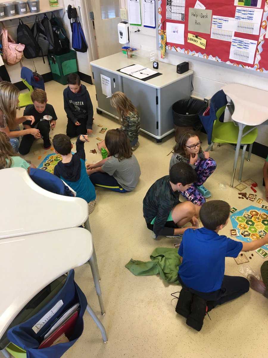 Mr. Straub tweet media