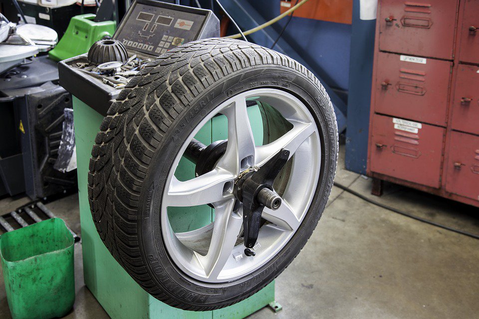 RobbiesAuto408's tweet image. Looking for somebody to take care of Wheel Alignment? Let Robbie's Automotive Service take care of it for you! robbiesautomotive.com/contact #CarServicesSanJose #CarInspection #FrontEndRepair #AutomotiveShopSanJose
