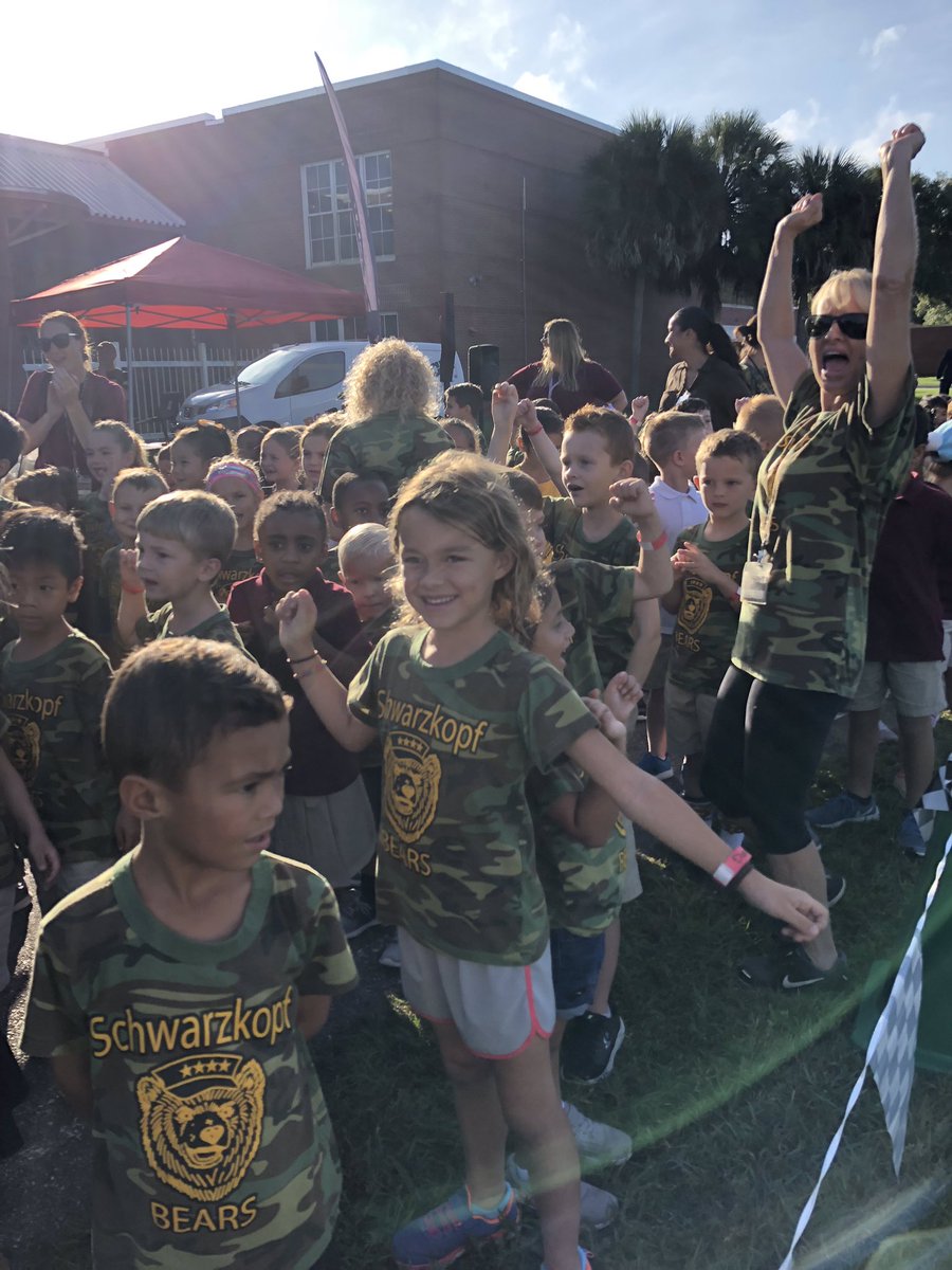 Such a fun Bear Run!!!!🐻 🐻 Even getting slimmed! <a href="/SchwarzkopfElem/">Schwarzkopf Elem</a>