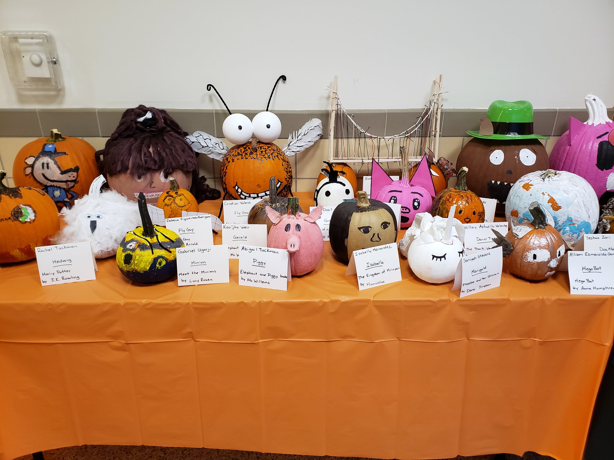 Post Road School Check Out The Inaugural Year Of Our Pumpkin Book Character Parade At Our Halloween Bash Do You Spy Pigeon Espias Paloma Wpproud Postroadrocks Postroadpride Librarymedia Pumpkinbookcharacters Books