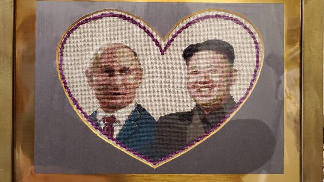 AnnaTonetti's tweet photo. A cercar #propagandacollection su IG più che di avviare una collezione vien voglia di bruciare tutti gli arcolai del regno.
#propagandalive #propagodsaveus https://t.co/TbQUAT2j8S