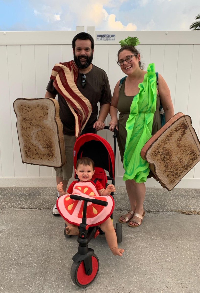 Rodrigo and Merritt Capurro’s family BLT #Halloween costumes.
