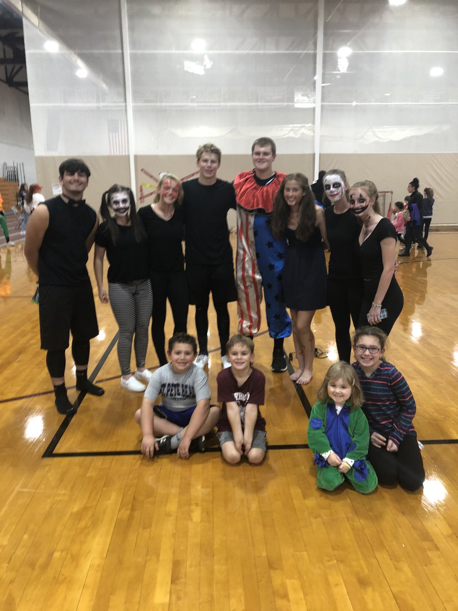 A huge shout out to <a href="/NBSTUCO2018/">Northbridge STUCO</a> for a great Halloween Fest.