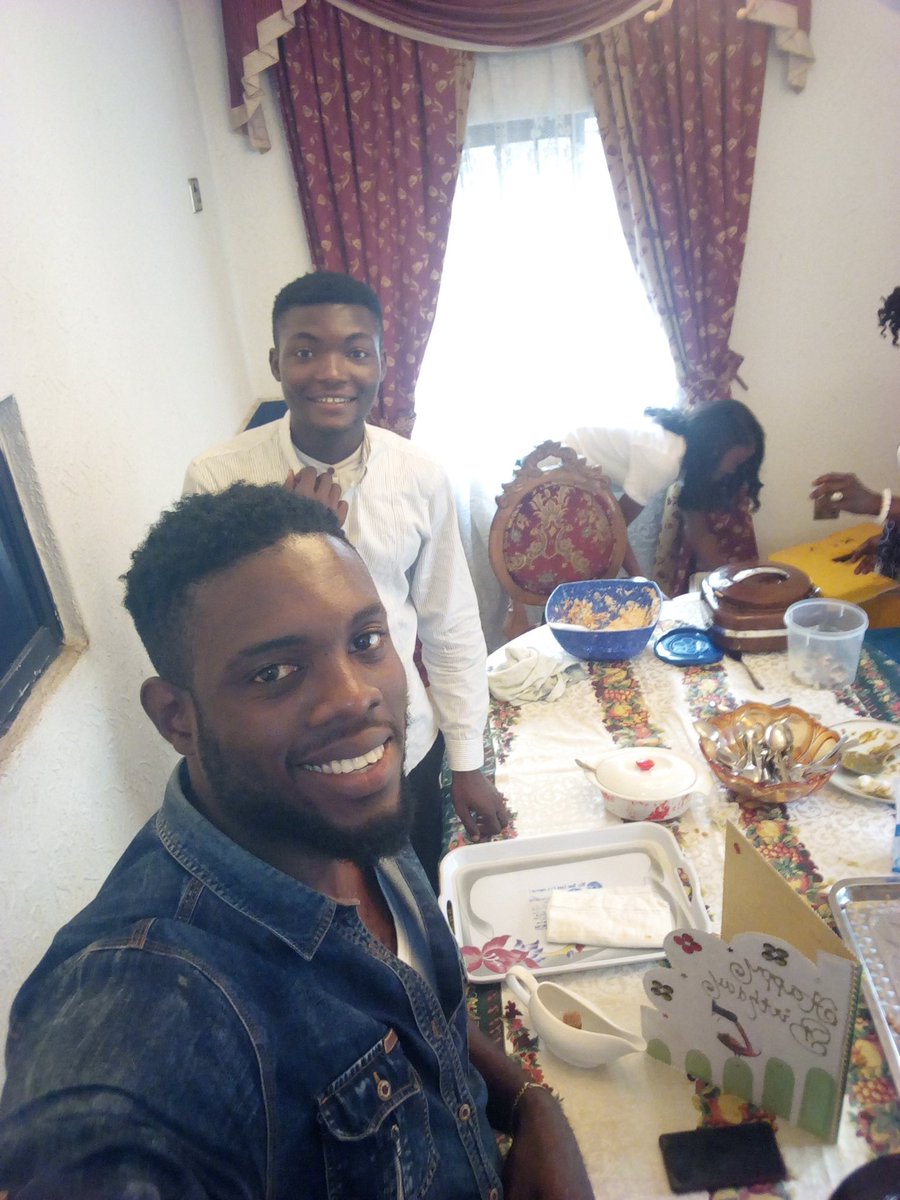 mannasingz's tweet photo. The best family you can ever have is the one you treasure the must... #famfacts https://t.co/Q6r8XNpjoB