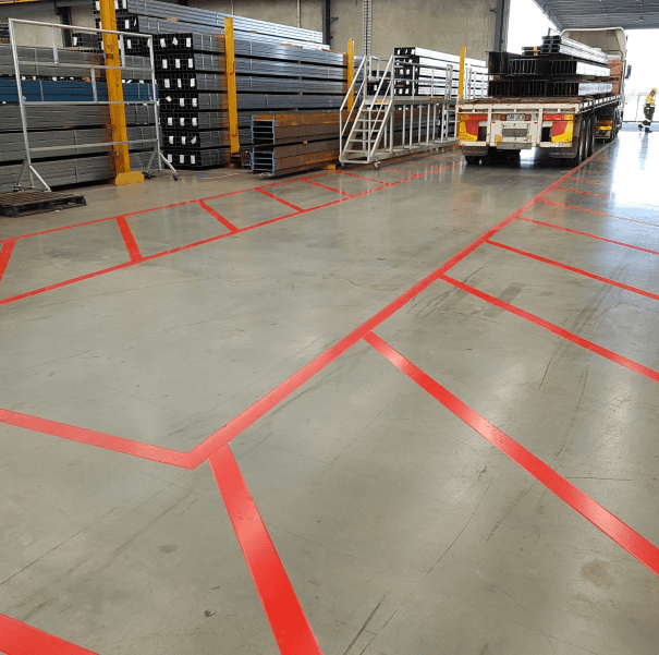 Cotewell1's tweet photo. One of the most essential features for any warehouse is line marking. Here's our ultimate guide to line marking a warehouse.

https://t.co/sSqPmTOMJC

#cotewell #linemarking #flooring #warehouse https://t.co/GmaldkA8km