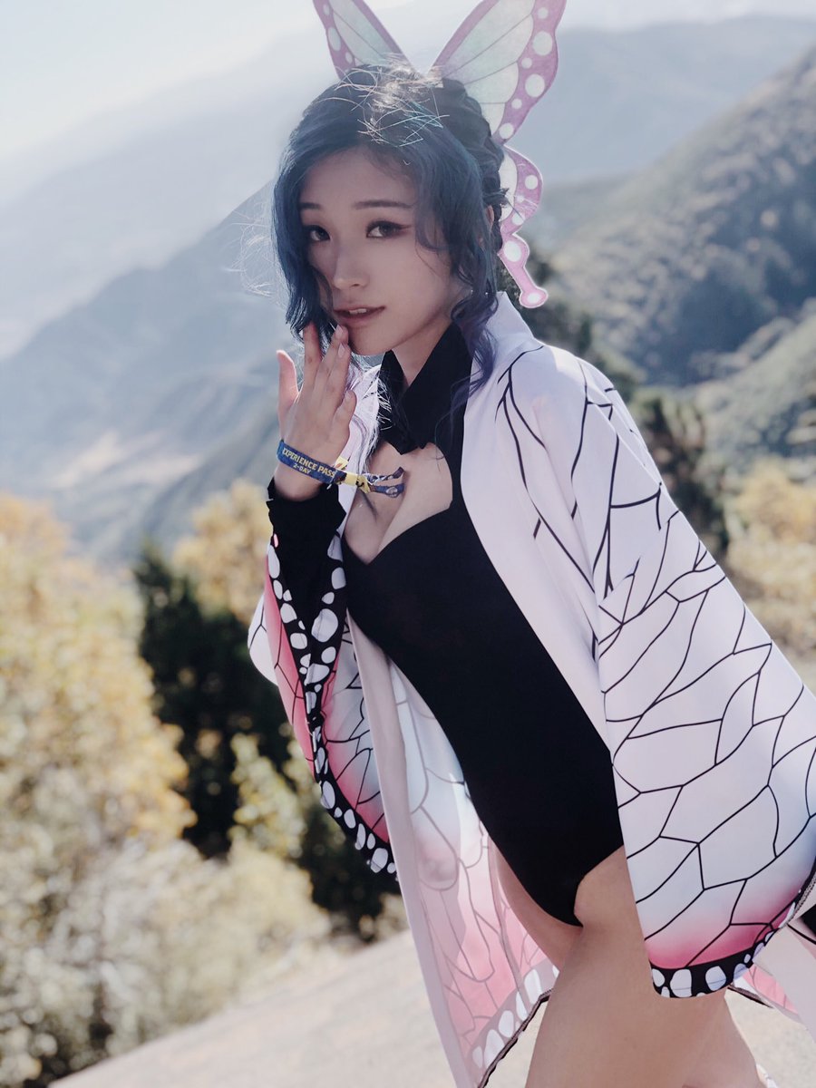 floaromaa's tweet image. casual shinobu 🦋