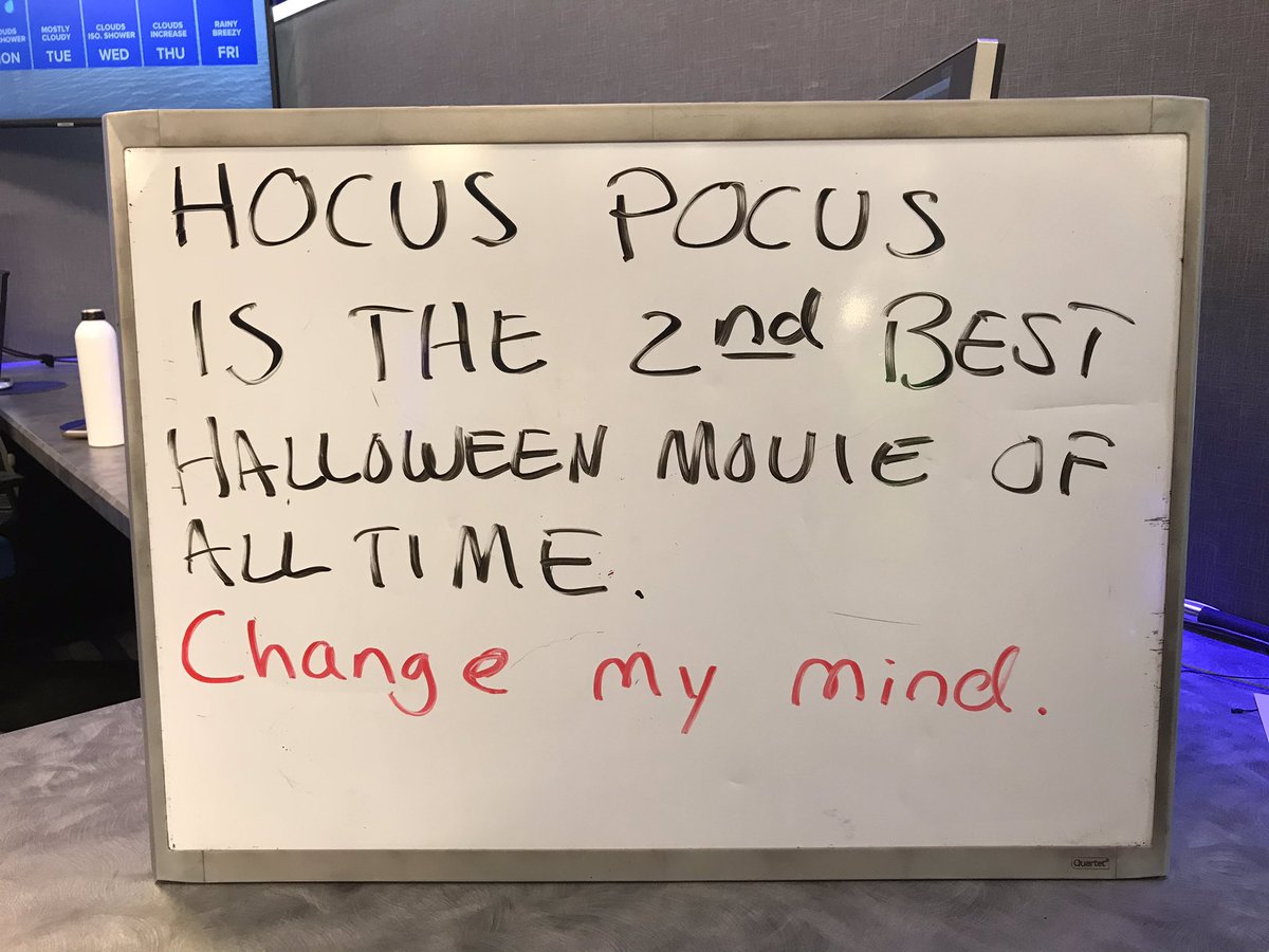 MikeSliferWX's tweet photo. So are we just gonna let @KeithCarson get away with this? Because it’s a crime. #TeamHocusPocus https://t.co/HTsdd247ZO
