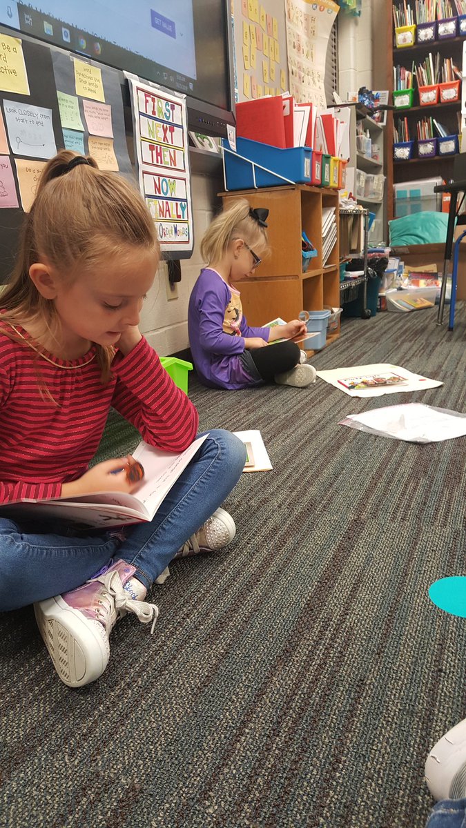debbyschmucker's tweet photo. Readers in action. Building our stamina, one book at a time.
#worddetectives #usingourstrategies #readingrocks @CLP_Elementary https://t.co/sdWT91WASQ