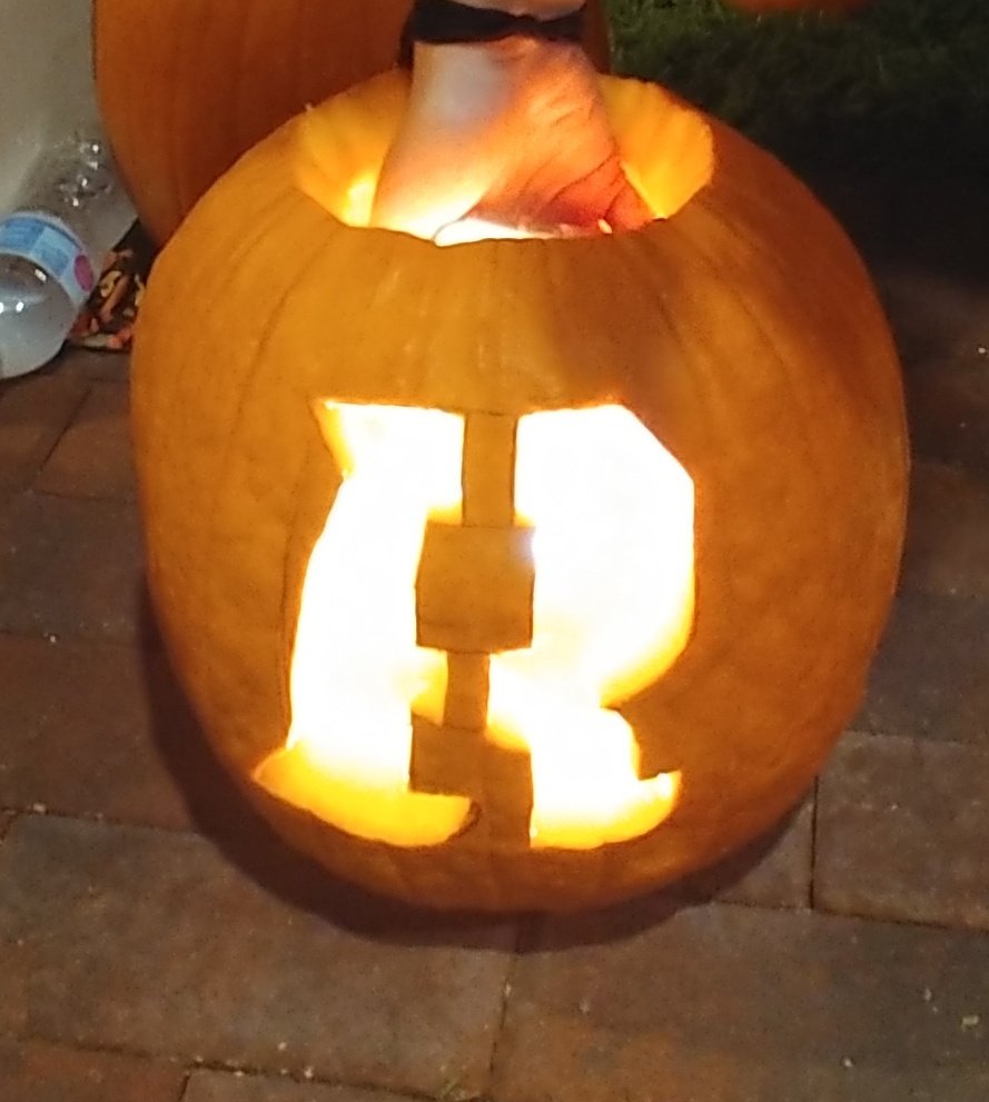 RobinsonFlag's tweet photo. Good luck to @RHS_FB_Knights from Robinson Flag in their big game against Chamberlain. https://t.co/GtCrIt3nMP