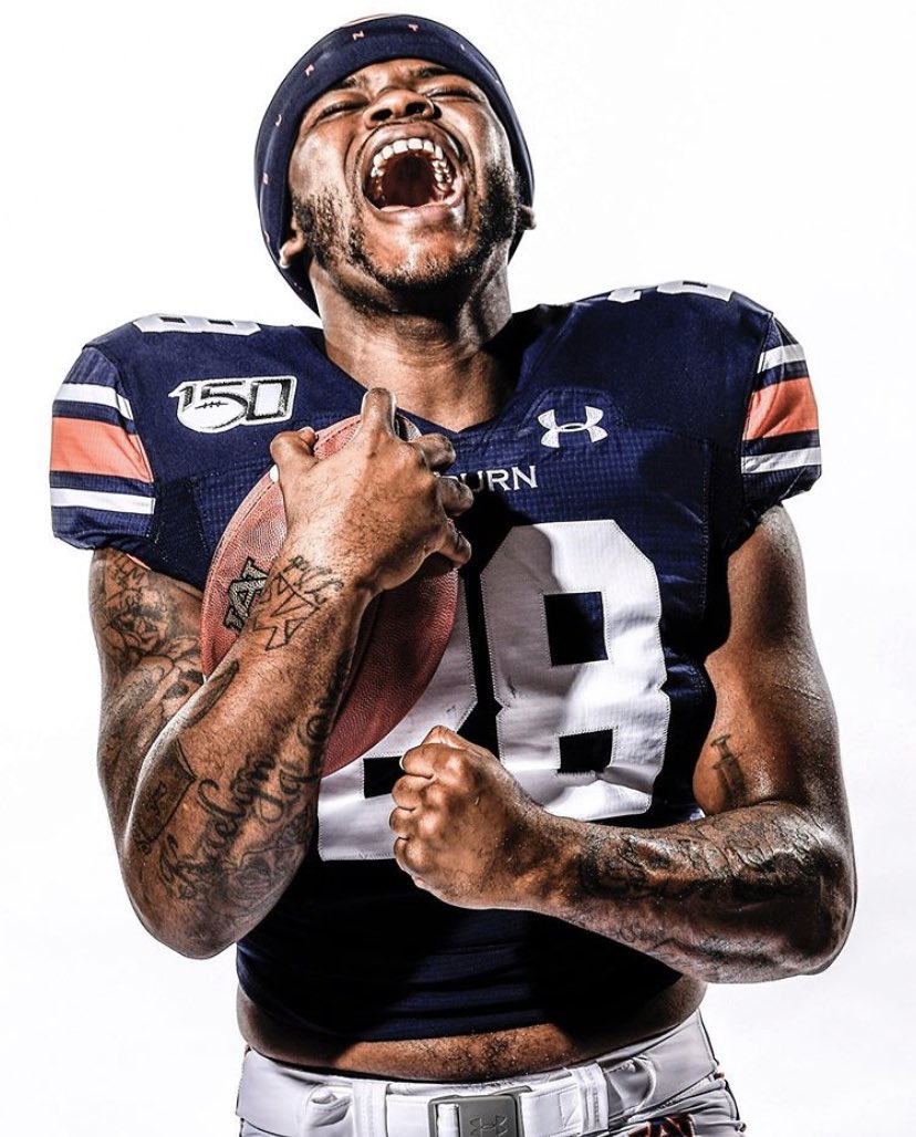 PwrofDixieland's tweet photo. Boobee Whitlow traveled with the team and has been cleared to play #WarEagle https://t.co/jUfImtVZVj