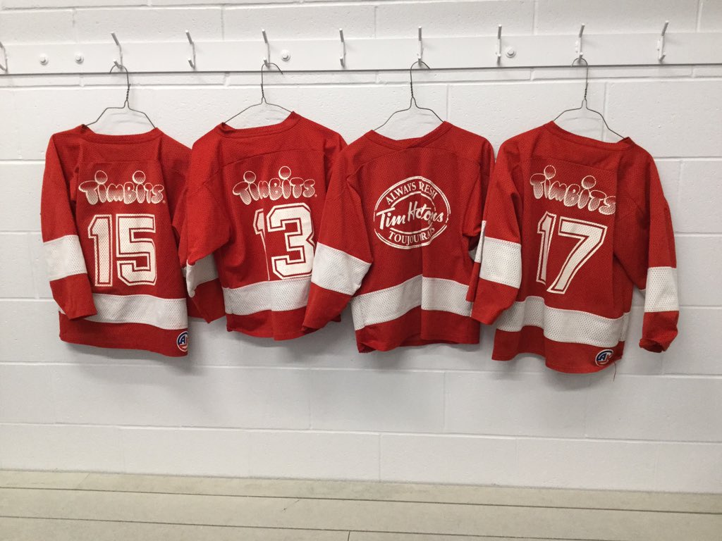 PretykeBill's tweet image. 🏒🏒🏒🏒important message from @KMHA_All Initiation Hockey 🏒🏒🏒🏒. Please remember that we are not on the ice on Saturday this weekend. But we are on Sunday morning /afternoon at Kiwanis    Don’t you you dare miss it 🏒🏒🏒🏒 #Timbit Hockey