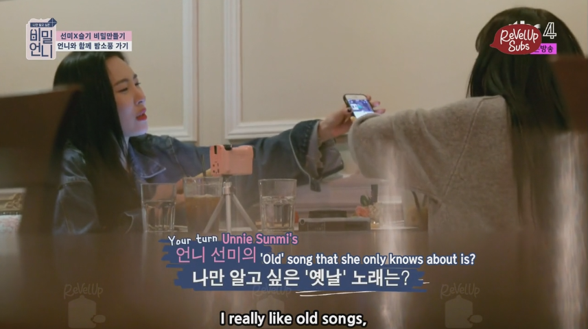 Sunmi an old soul but still got that hipster credit.