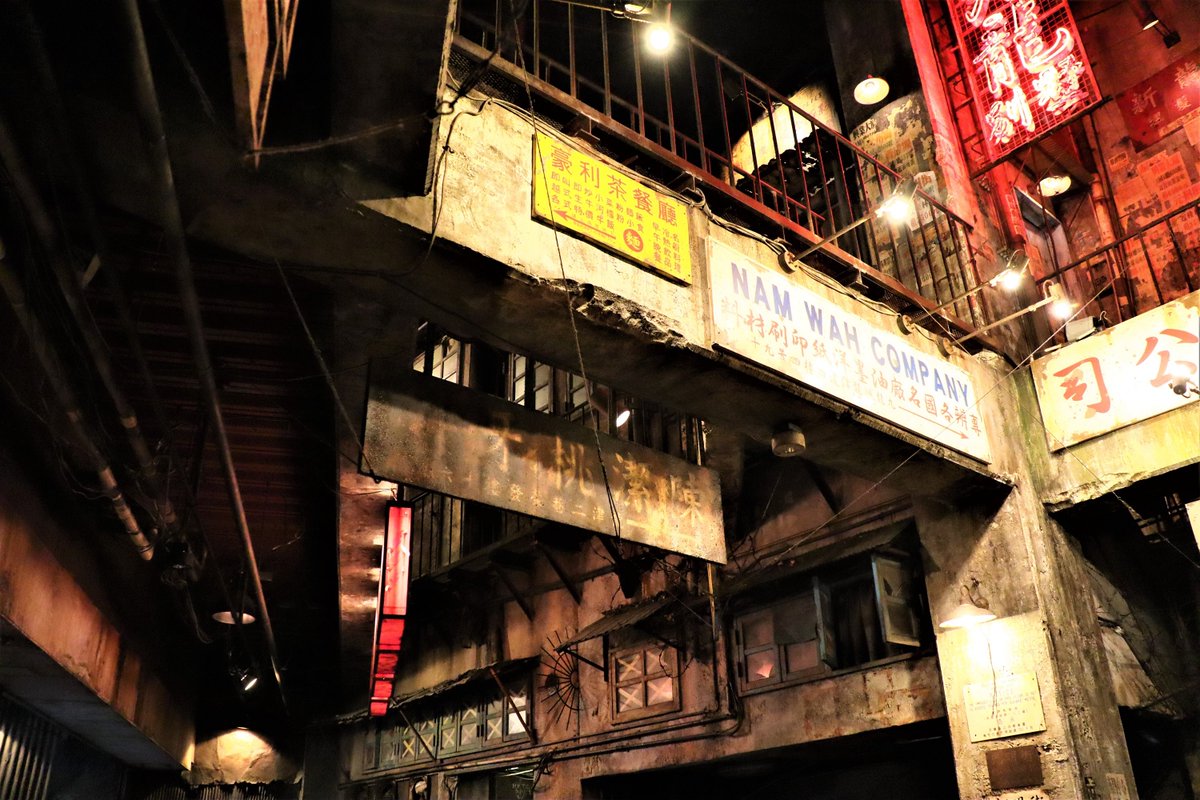 旅とクラフト 以前から一度訪れてみたかった場所 ウェアハウス川崎 かつて香港 にあった巨大なカオス街 九龍 クーロン 城 をモチーフにしたゲームセンター 11月17日に閉店すると聞いて 訪れました こういう気合が入った場所がなくなってしまう