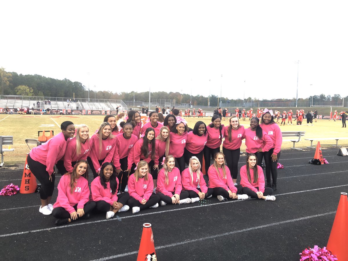 We 💗 matching with our favorite cheerleaders <a href="/MatoacaHSCheer/">Matoaca High Cheer</a> #warriors #pinkout