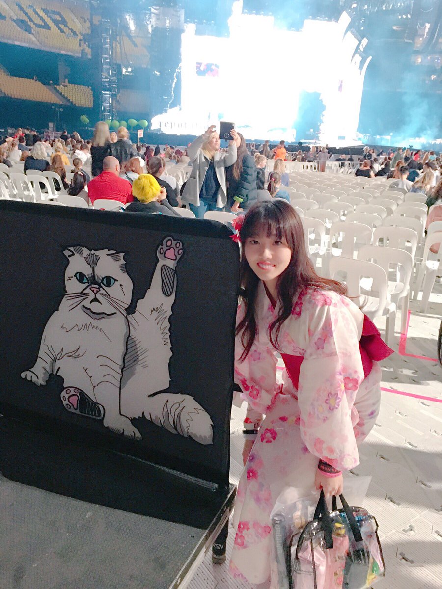 moeka_swiftie's tweet photo. I will never forget this wonderful experience. #RepTourMelbourne was the best day for me ππ
Thank you @taylorswift13 & @taylornation13 β€οΈ https://t.co/UerE9sAKt3