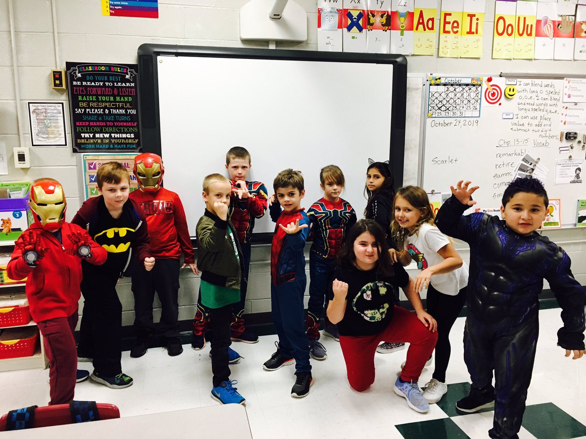 misscalfee's tweet photo. Superhero day for Red Ribbon Week 😊 https://t.co/pmKasH0eM6