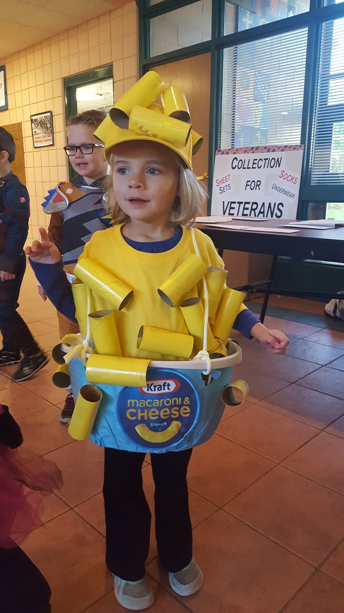 Kelly Hoopes tweet media