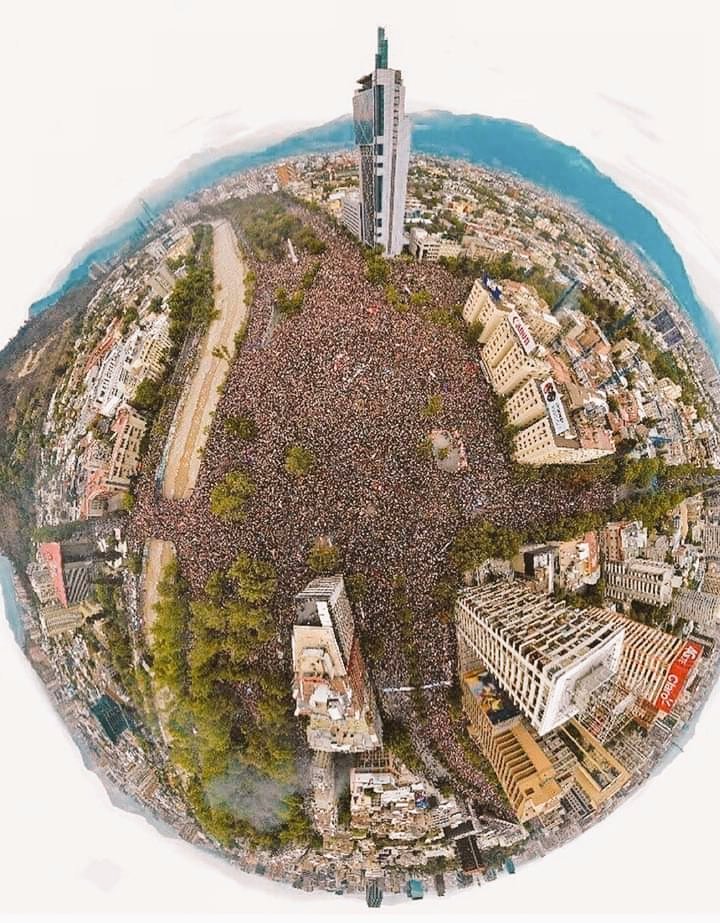 SebaUr77's tweet image. Por nuestros niños, por todos los abuelitos, por los padres y madres de este país! #LaLuchaContinúa #RenunciaPiñera