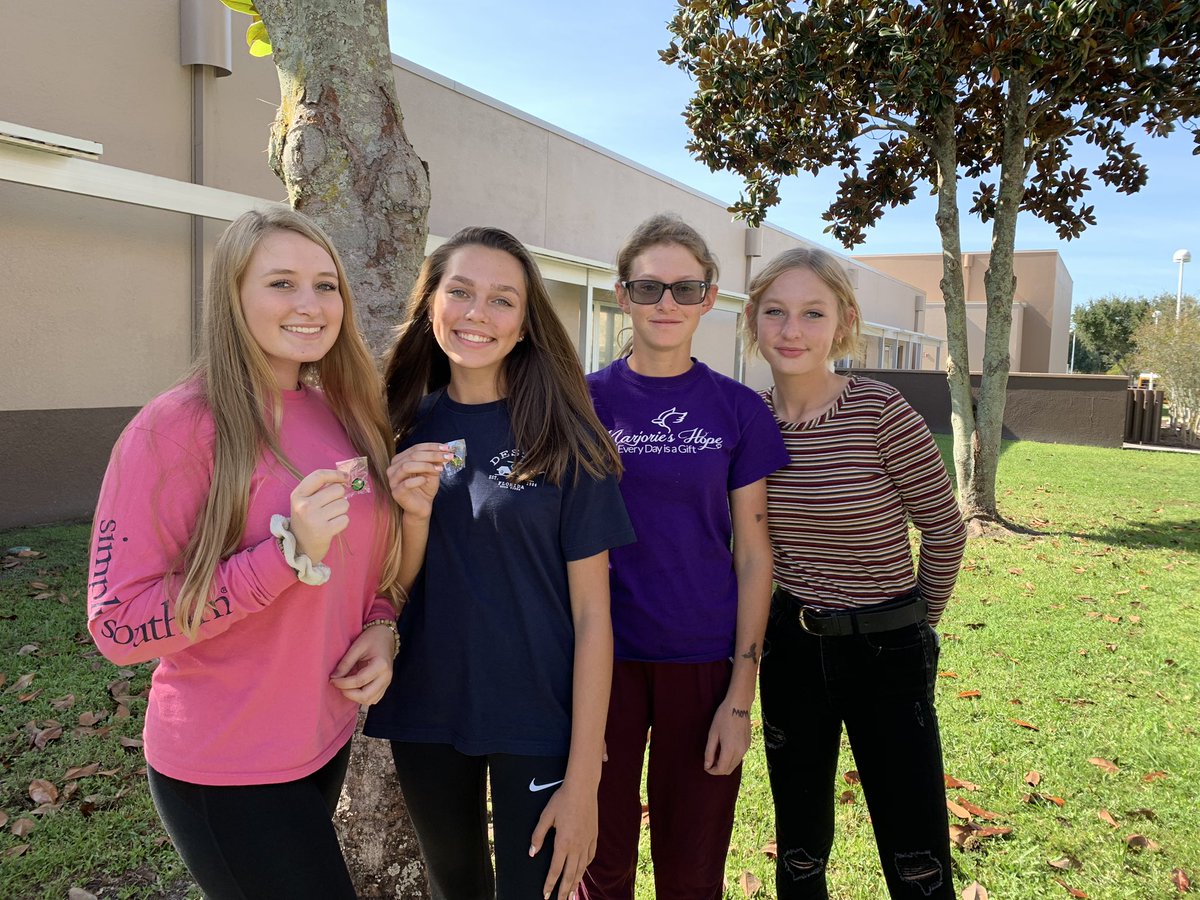 JWMHS_GirlsGolf's tweet photo. 2019 Birdie Club #JWMHS #FGP2 https://t.co/rWWSxbhgYa