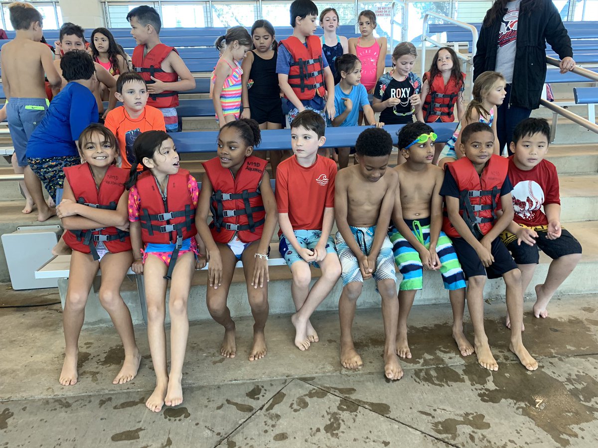 Kallison3rdGr's tweet photo. Field trip day to the NISD natatorium for the Kids Saving Kids program! #LeadTheCharge @NISDKallison @Mrs_SAlvarez @KarenaKiolbassa https://t.co/VcgMlKrcBA