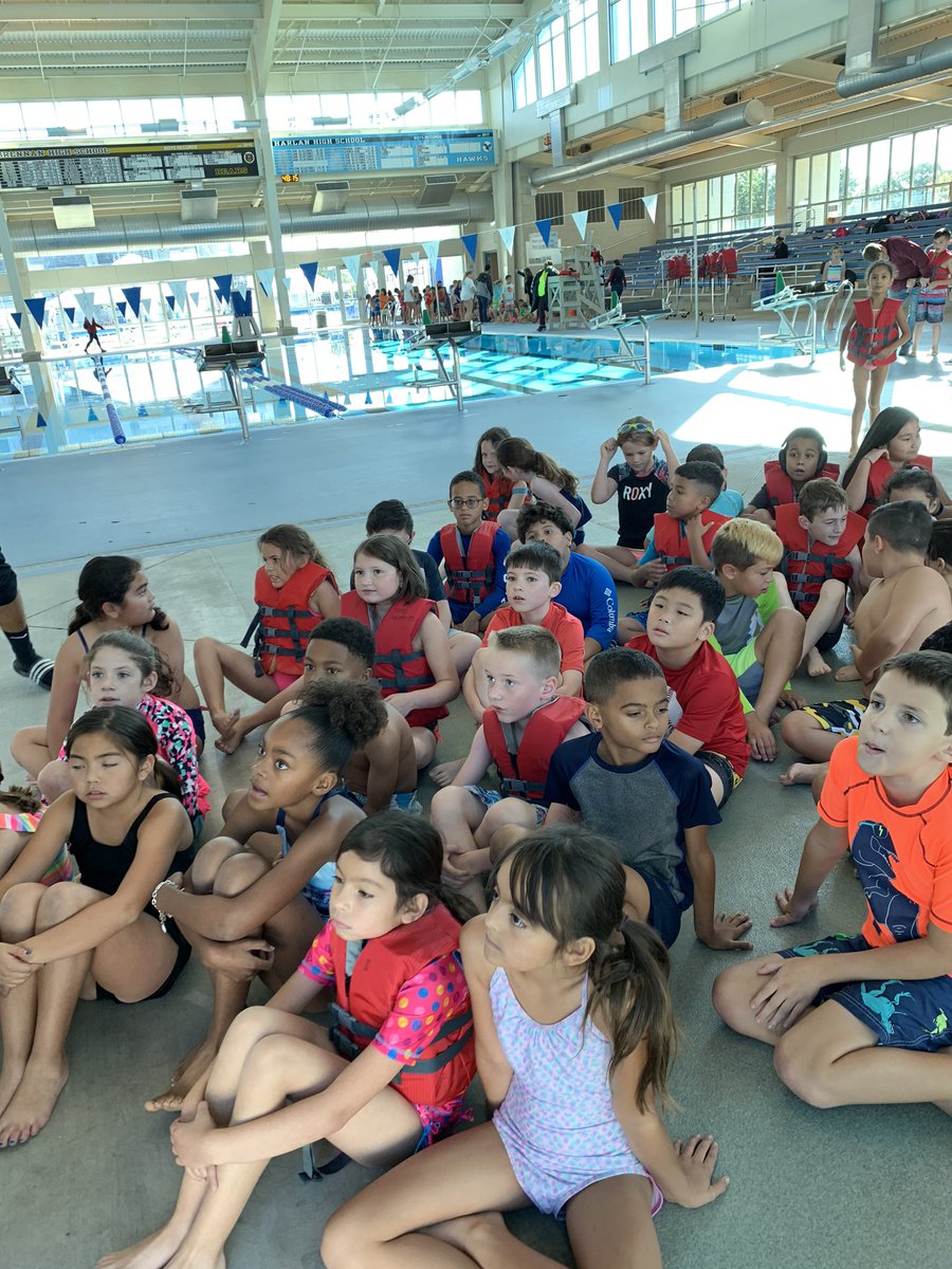 Field trip day to the NISD natatorium for the Kids Saving Kids program! #LeadTheCharge <a href="/NISDKallison/">Kallison Elementary</a> <a href="/Mrs_SAlvarez/">Susie Alvarez</a> @KarenaKiolbassa