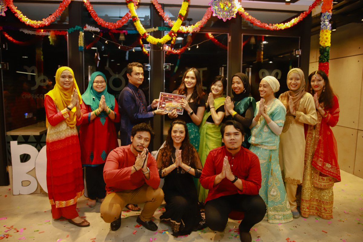 Forest_Int's tweet photo. Happy Diwali 2019 | Lively dance and flavoursome cuisine after working hours celebrating #Diwali with the #ForestFamily is an event we don't want to miss. Illuminating the evening with togetherness on this festive season. #LifeAtForest https://t.co/rlsu01gd3b