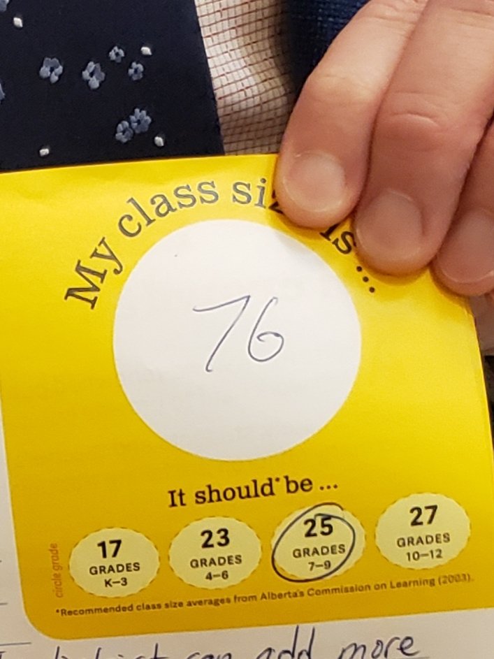 HQuinnLocal37's tweet image. If you think class sizes are out of control now.... the newly released budget will make it worse. 
@EdPubTeachers @albertateachers 
#MyClassSizeIs #AbEd
@AdrianaLaGrange
