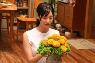 ʚ みぃ ɞ Pa Twitter 4分間のマリーゴールドでマリーゴールドの花束見た時 唐揚げとレタスにしか見えなくてw マリーゴールド 唐揚げ で検索したら同じように思ってる人いっぱい居た でも改めて画像で見ると 唐揚げよりコロッケだなあ T Co