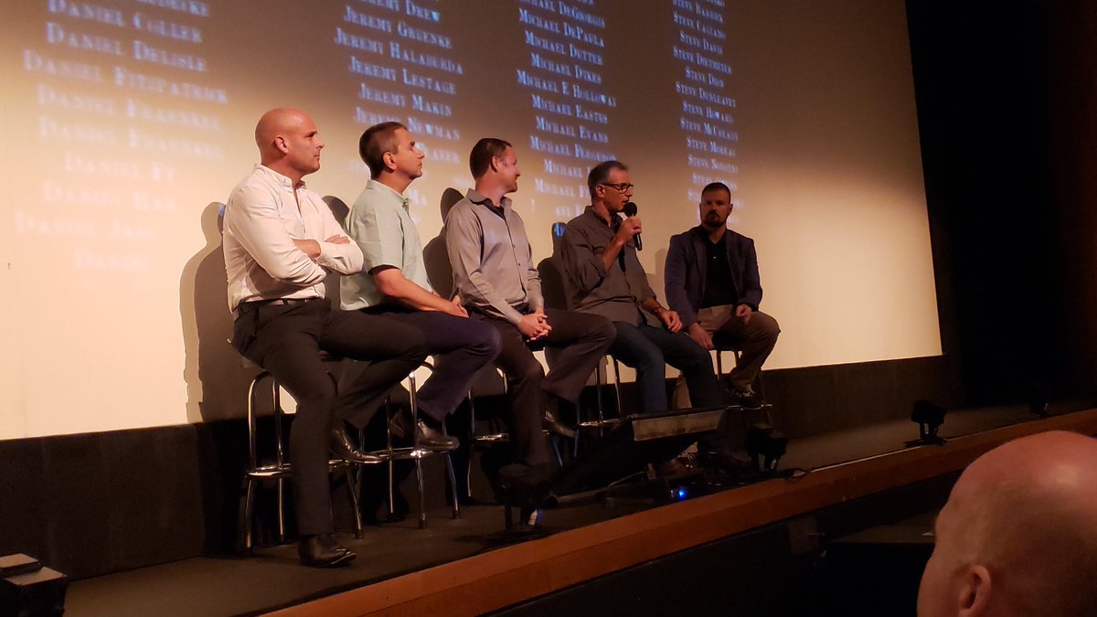 riceowlett's tweet image. Wonderful end of Day 2 at #LowCarbHouston 
Panel w / @VinnieTortorich @JeffryGerberMD @FatEmperor @DaveKeto after #FATdocumentary screening.