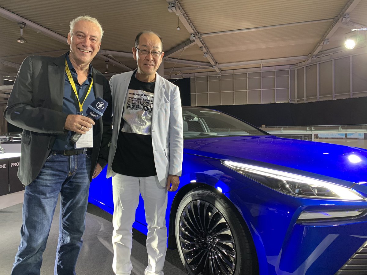 Schmidt5Udo's tweet photo. #Tokyo Motor Show: #Toyota setzt weiter auf die #Brennstoffzelle und stellt den neuen #Mirai vor. Der sieht gut aus, kann als #Klimafreund aber noch nicht ganz überzeugen. https://t.co/Ai5xtNRPJl